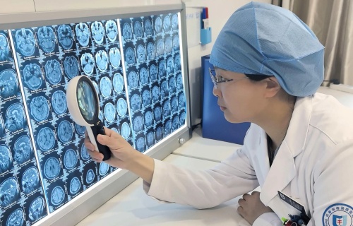 案例丨警惕!私自停药险酿大祸,规范治疗转危为安